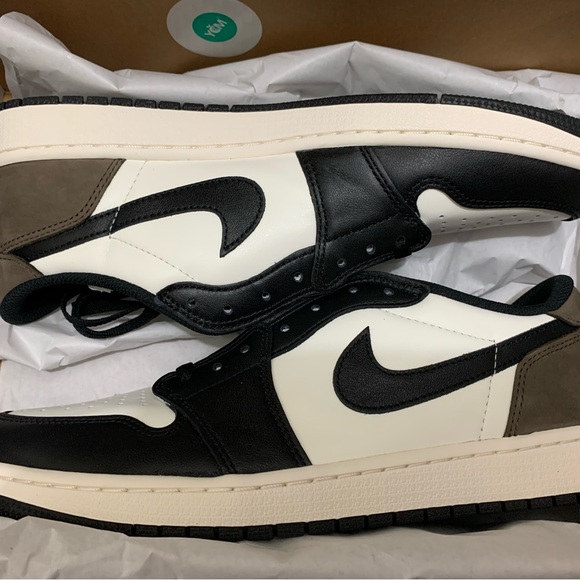 Brand New Jordan 1 Low Mocha Size 12.5 Style #CZ0790-102 - Picture 3 of 12